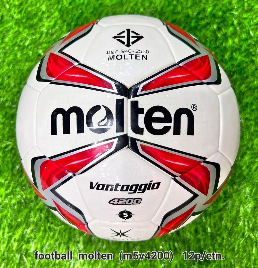 Molten Vantaggio 4200 Football – Size 5