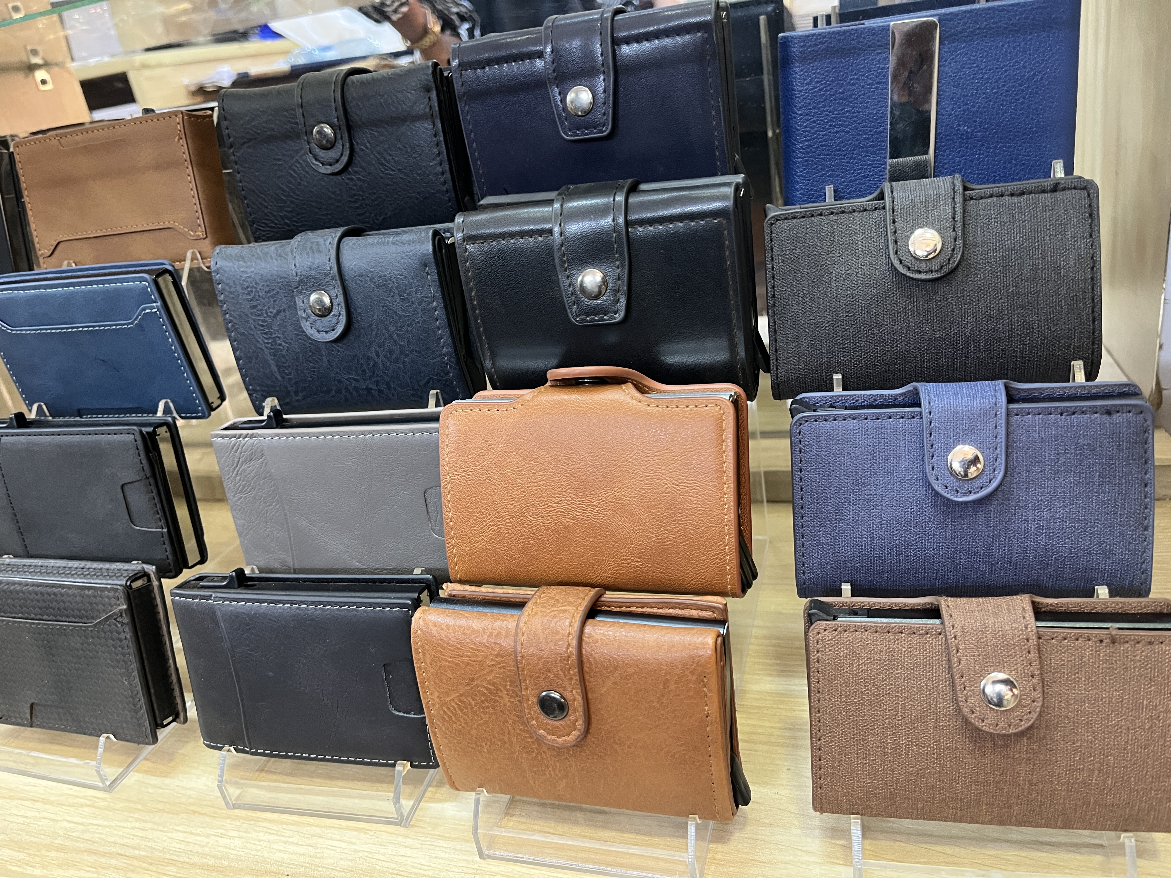 Customized smart card holders